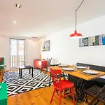 Cosy Alfama Hideout - With Rooftop Terrace 아파트 *