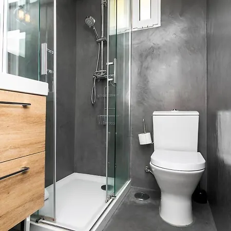 Cosy Alfama Hideout - With Rooftop Terrace *