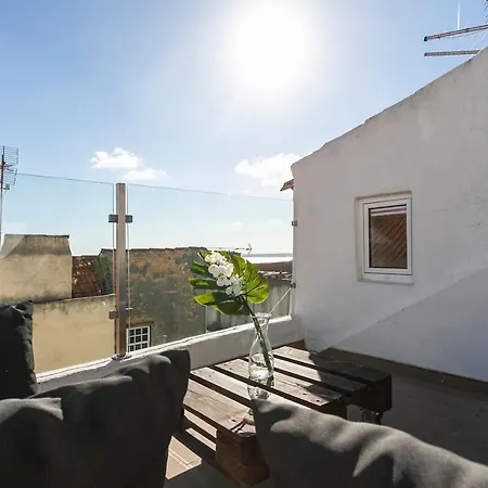 Cosy Alfama Hideout - With Rooftop Terrace Appartamento Lisbona